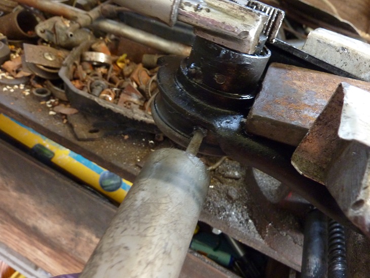 Injection a la seringue de graisse ATE .